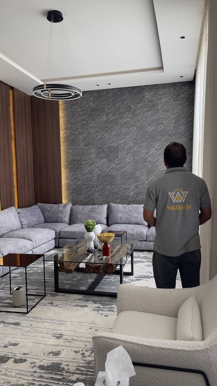 طرق تركيب ورق الجدران بسهولة وبدون مشاكل