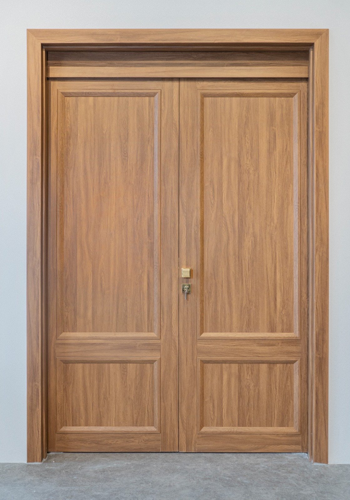 أبواب WPC للمشاريع التجارية: لماذا يجب أن تختارها؟